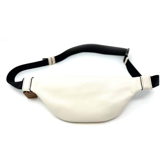 Coach Sprint Belt Bag 24 In Rainbow Signature Canvas Chalk White Multi CJ682 - Picture 2 of 7